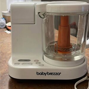 Baby Brezza White Baby Food Maker with Orange Steaming Blade